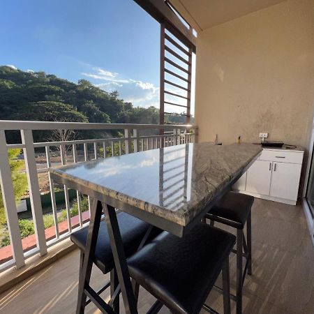 Bonel Condo At Pico De Loro Cutad ภายนอก รูปภาพ