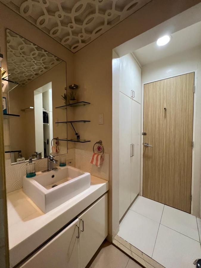 Bonel Condo At Pico De Loro Cutad ภายนอก รูปภาพ